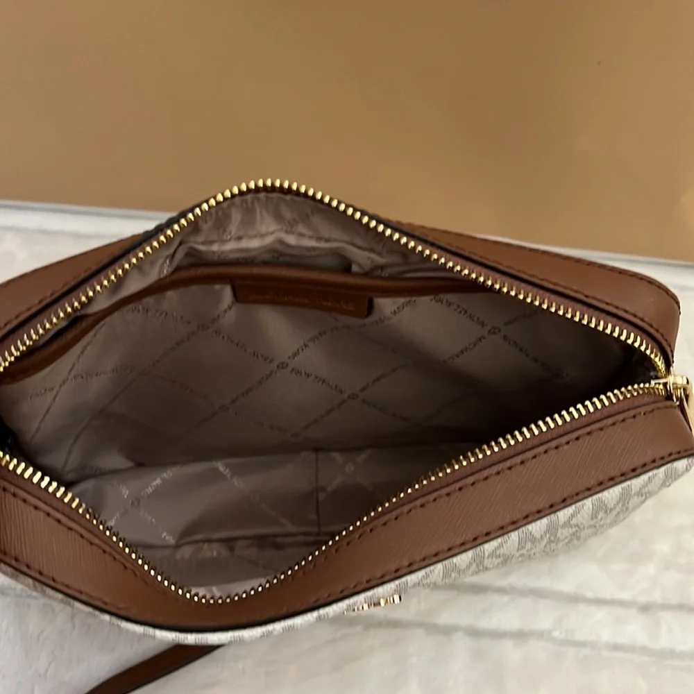 Michael Kors Jet Set Large Printed Logo Crossbody Messenger Bag